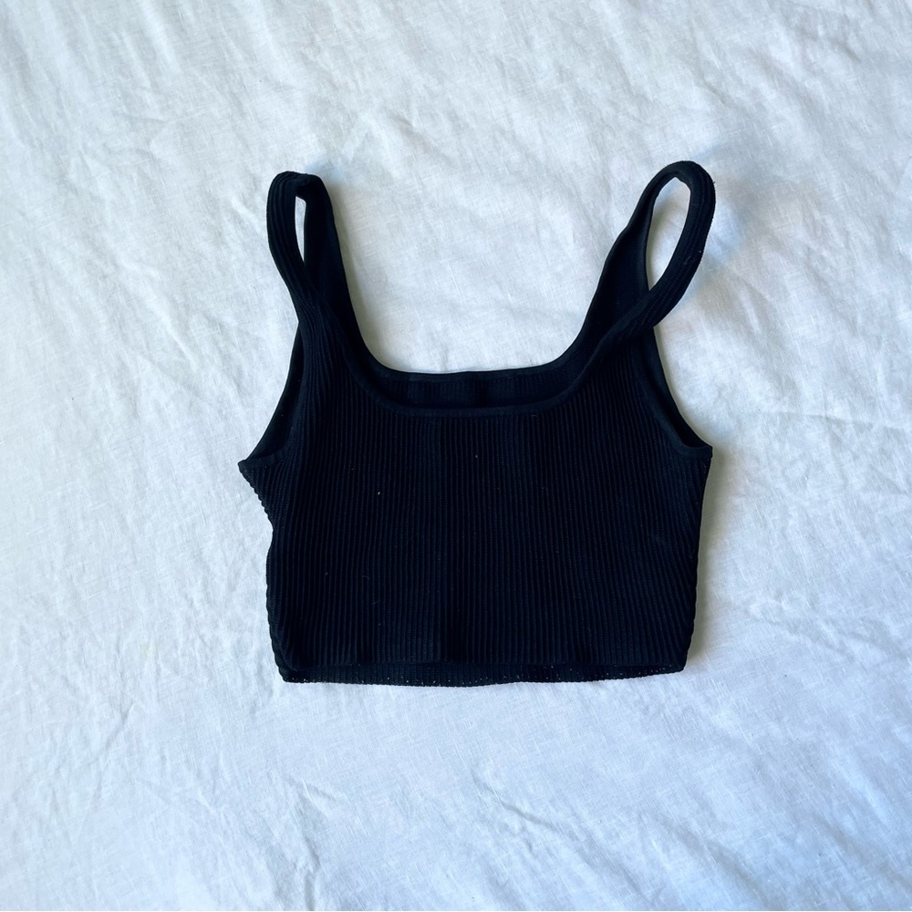 Aritzia crop sculpt knit Black Ribbed Women's Top